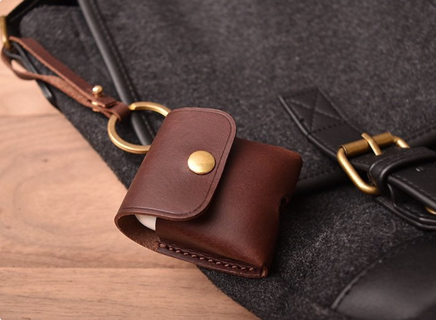 airpods，Beltto Leather，package，headset，