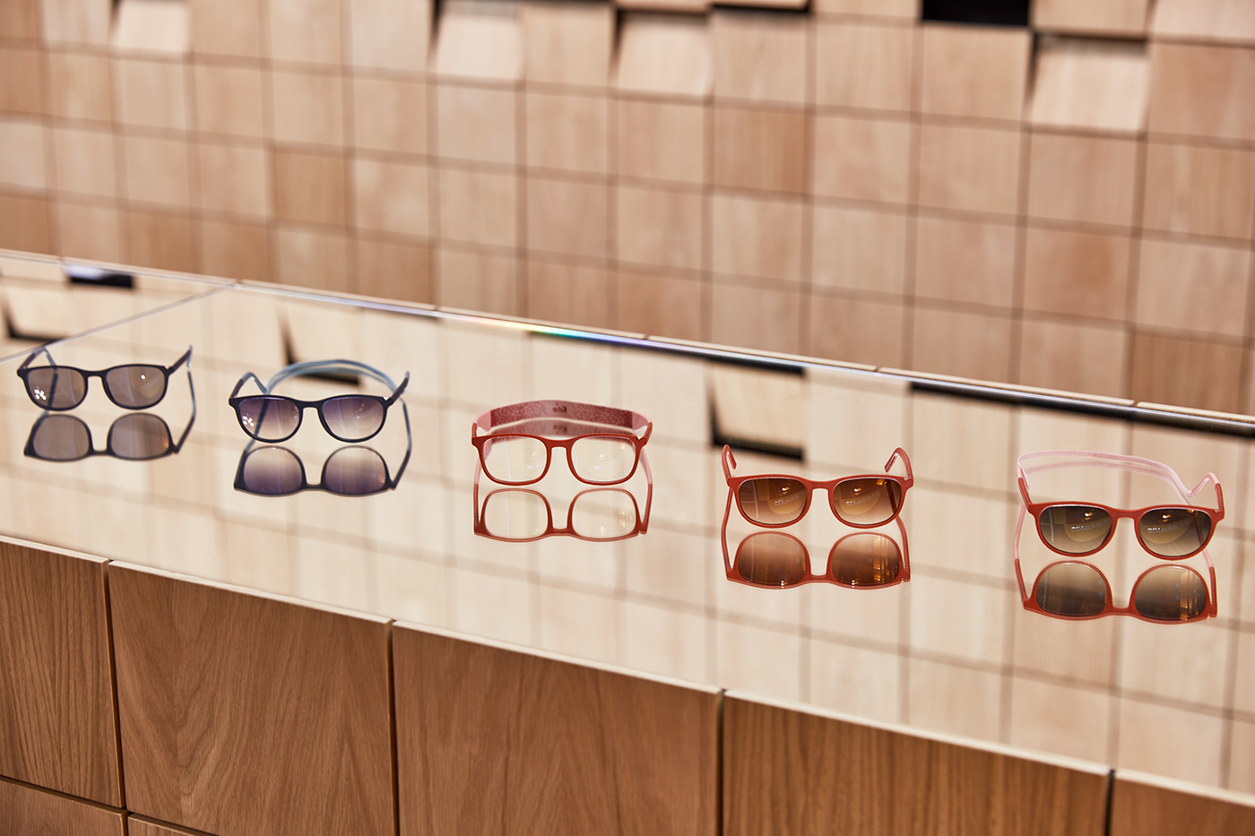 exhibition booth，Minimalist，Display design，