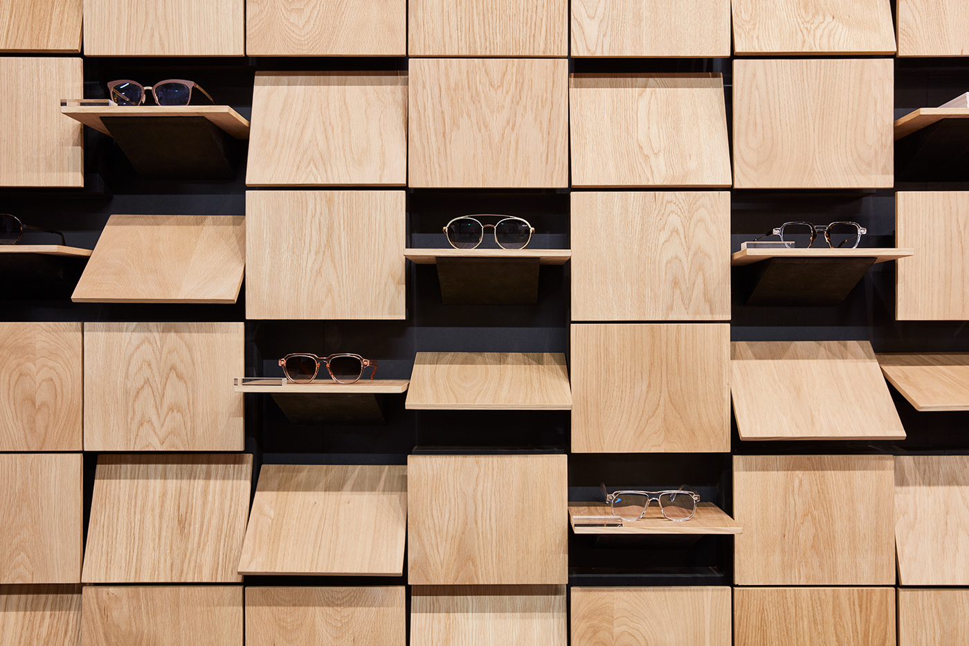 exhibition booth，Minimalist，Display design，