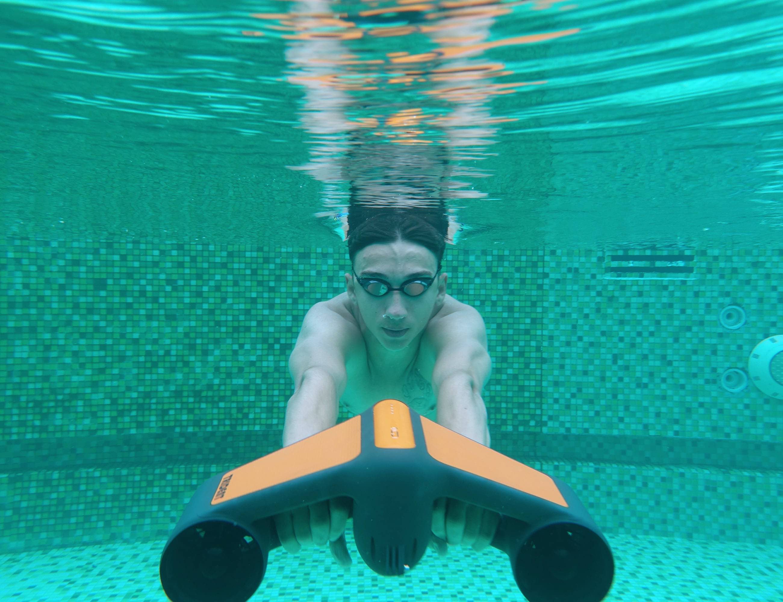 Automatic design，Underwater scooter，trident，