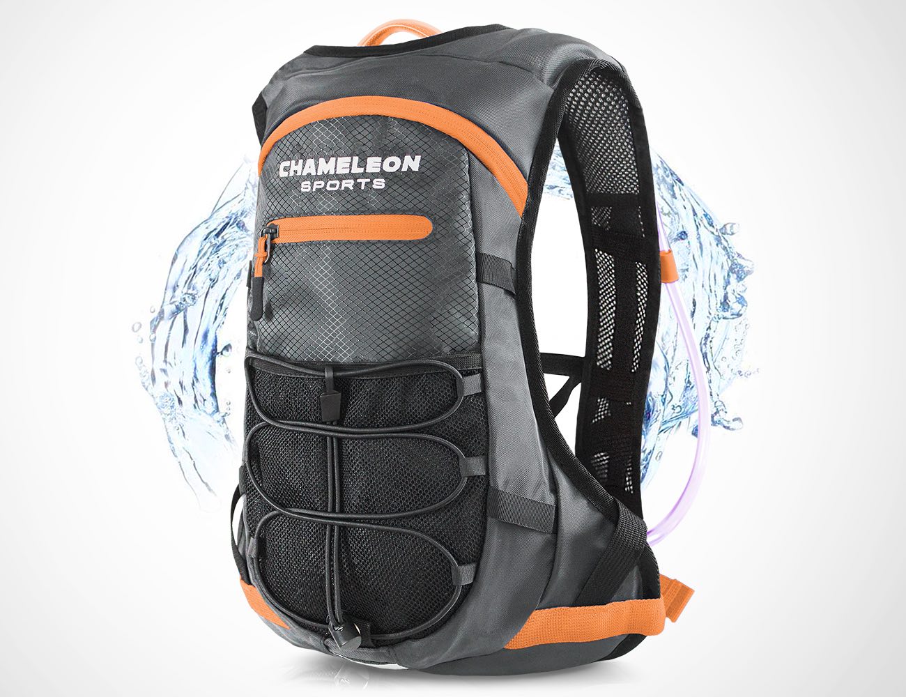 drinking water，Chameleon，water，knapsack，motion，outdoors，