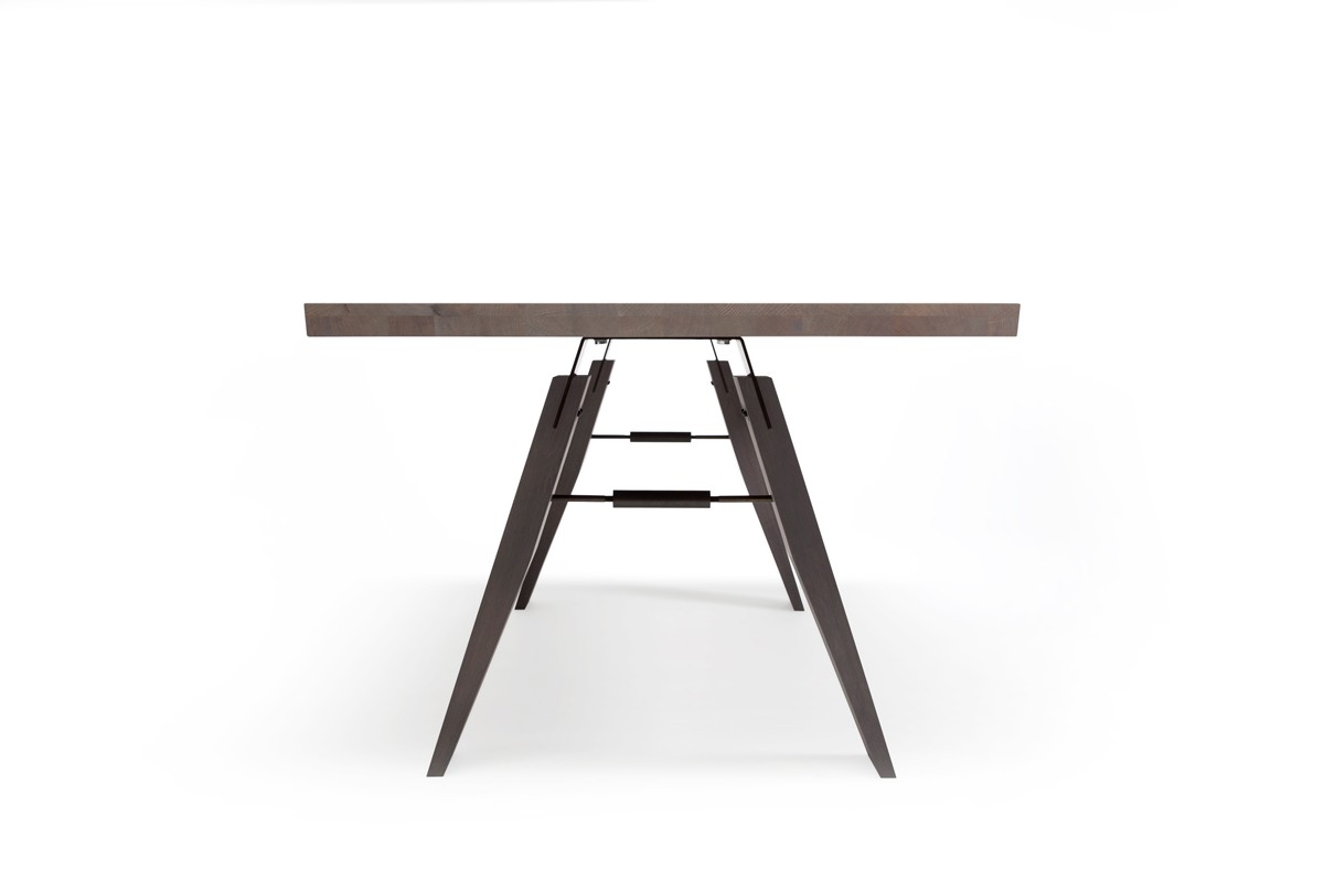 float，wooden ，Table，