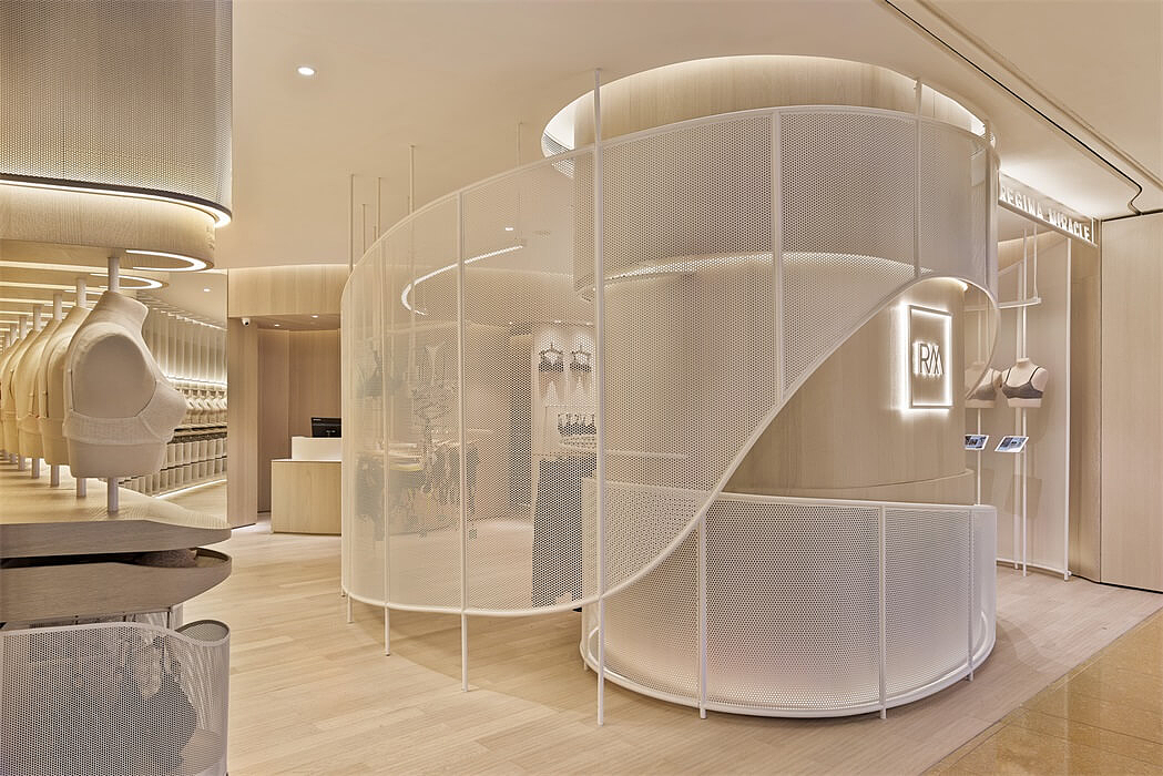 Caring design，details，experience，Ergonomics，warm tones，yellow，Women's products，Underwear，be dressed in，private，
