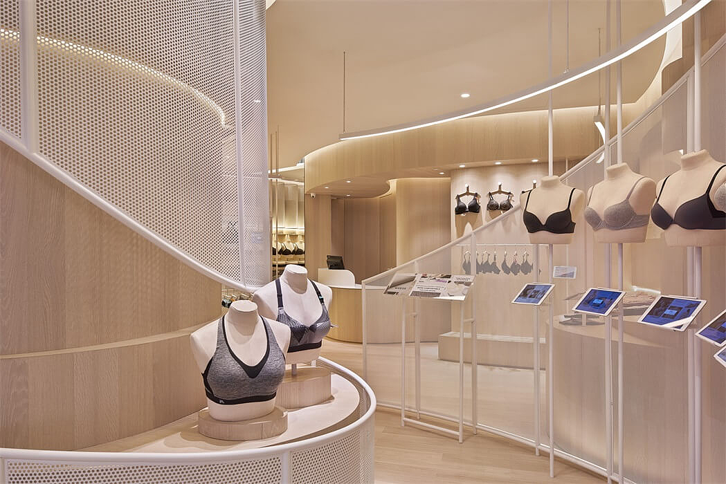Caring design，details，experience，Ergonomics，warm tones，yellow，Women's products，Underwear，be dressed in，private，