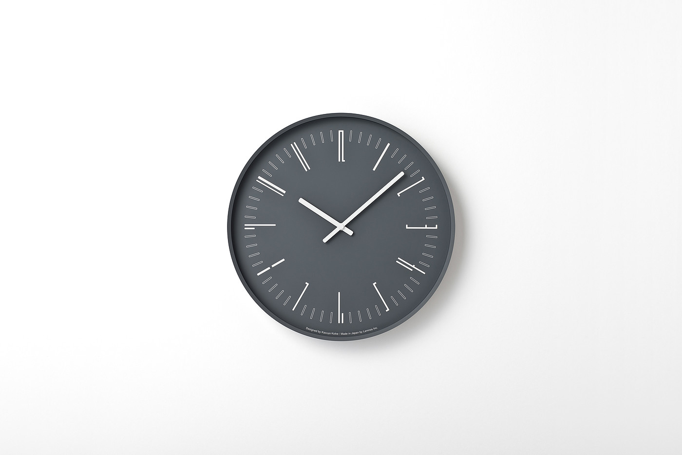 Minimalist design ，product design，Wall clock，