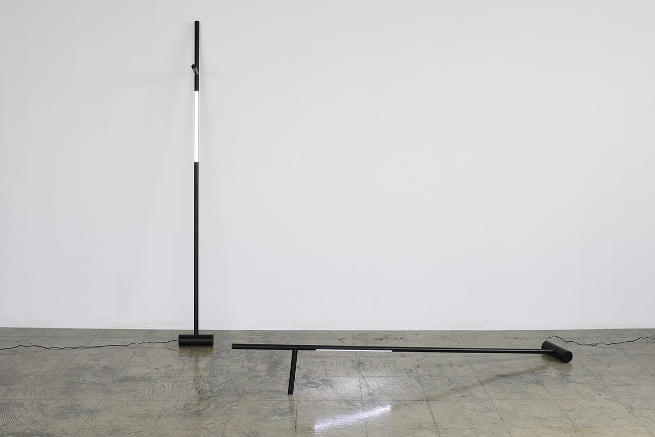 Lamp design，No Entry，Sato Da，Cylindrical minimalism，sound，speaker，Bluetooth Speaker ，Floor lamp，pen container，magnet，Desktop storage，white，trash can，
