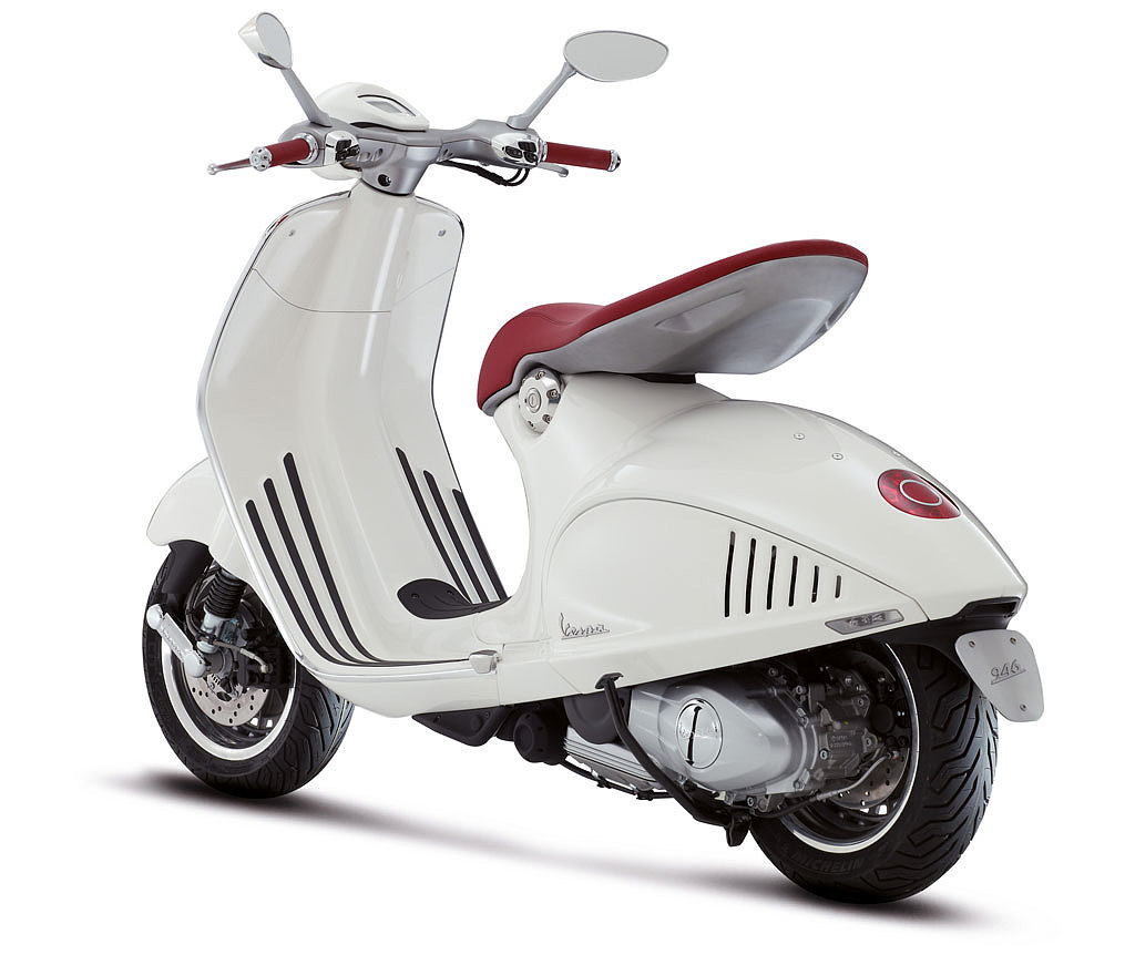 product design，industrial design，black，White red，motorcycle，