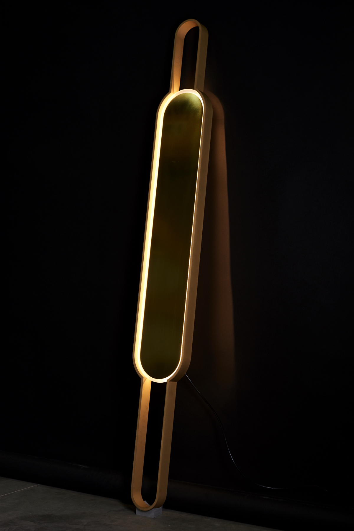 Home Furnishing，mirror，lighting，brass，Lake + Wells，Portal，