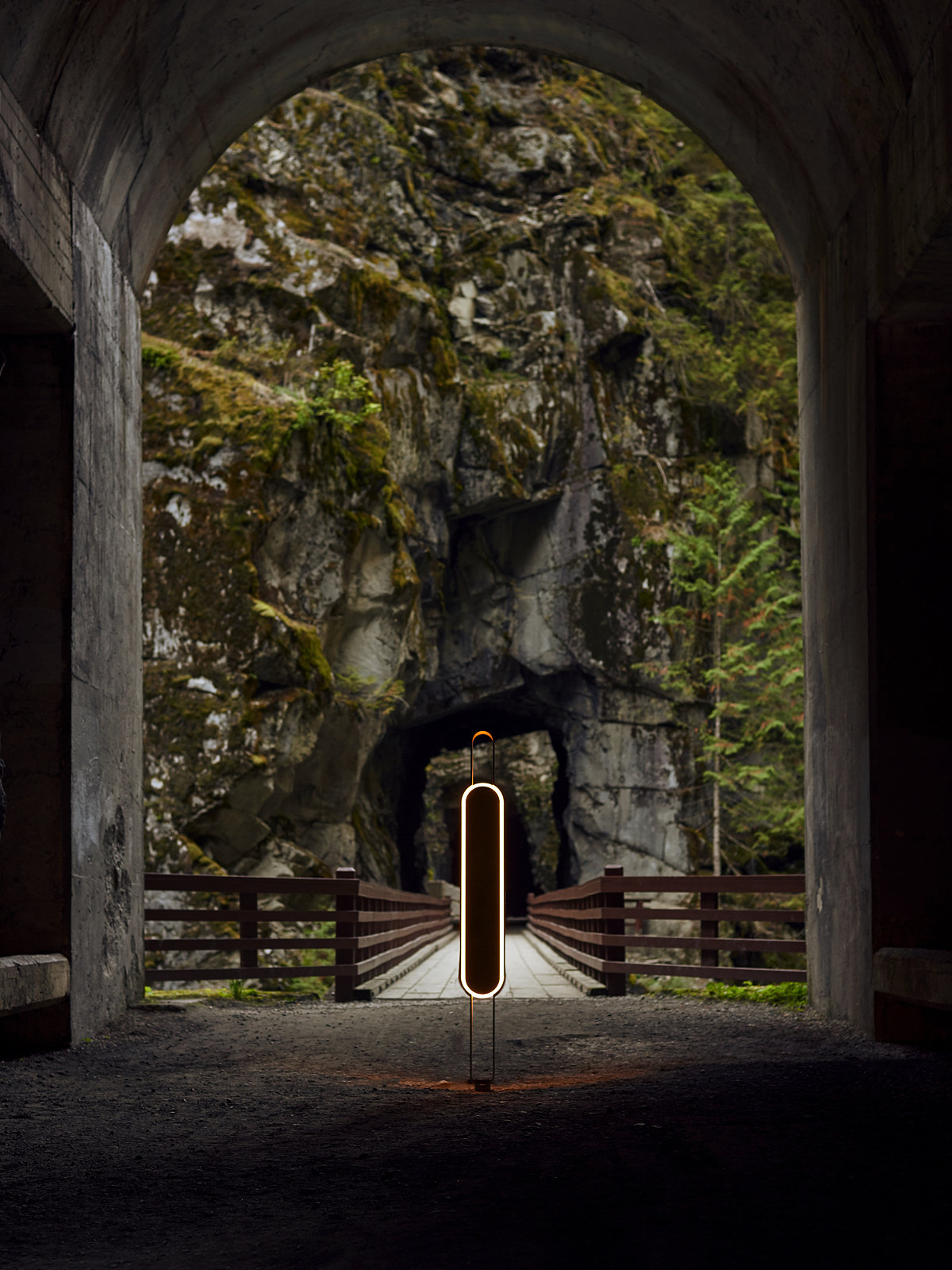 Home Furnishing，mirror，lighting，brass，Lake + Wells，Portal，
