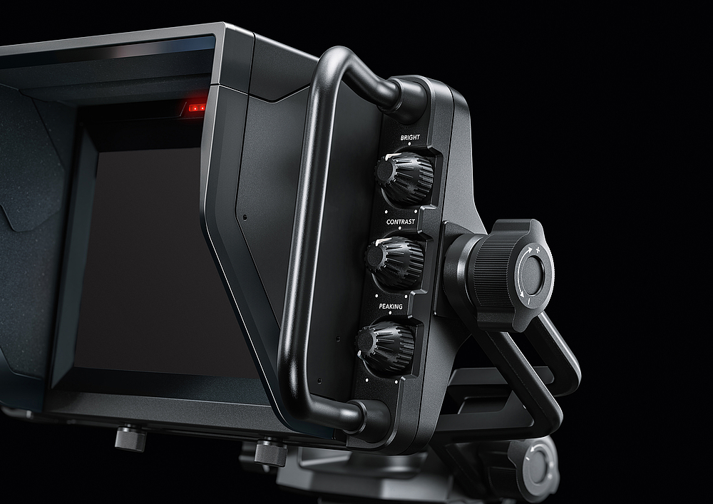 blackmagic，2017 red dot award，video camera，monitor，