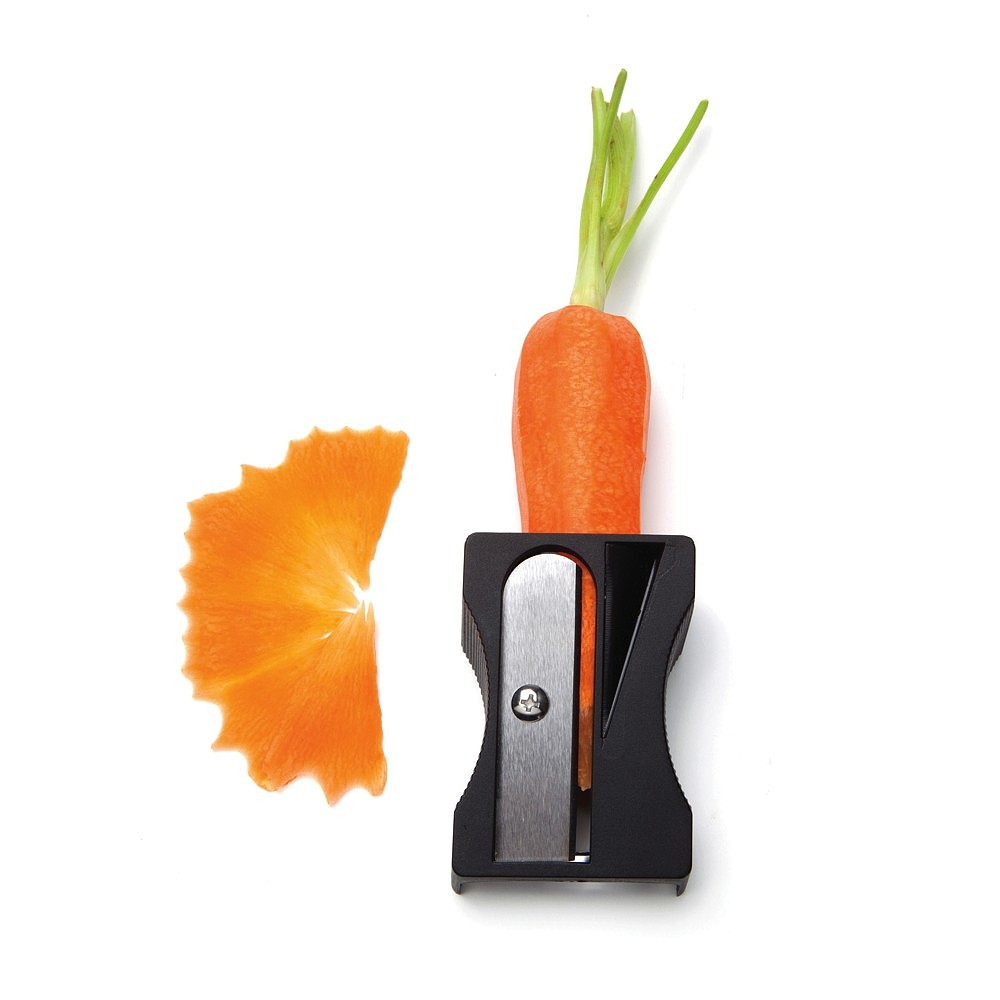 pencil sharpener，Carrot，knife，