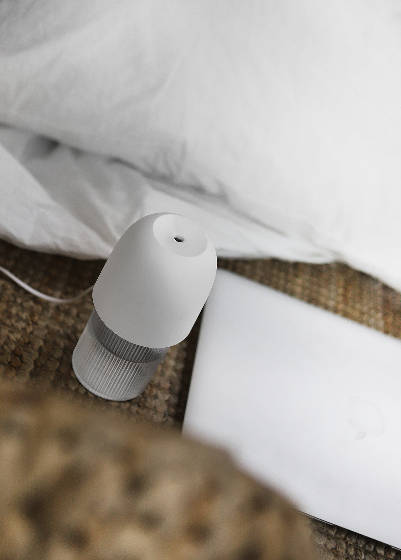 Interaction design，product design，industrial design，white，Humidifier，