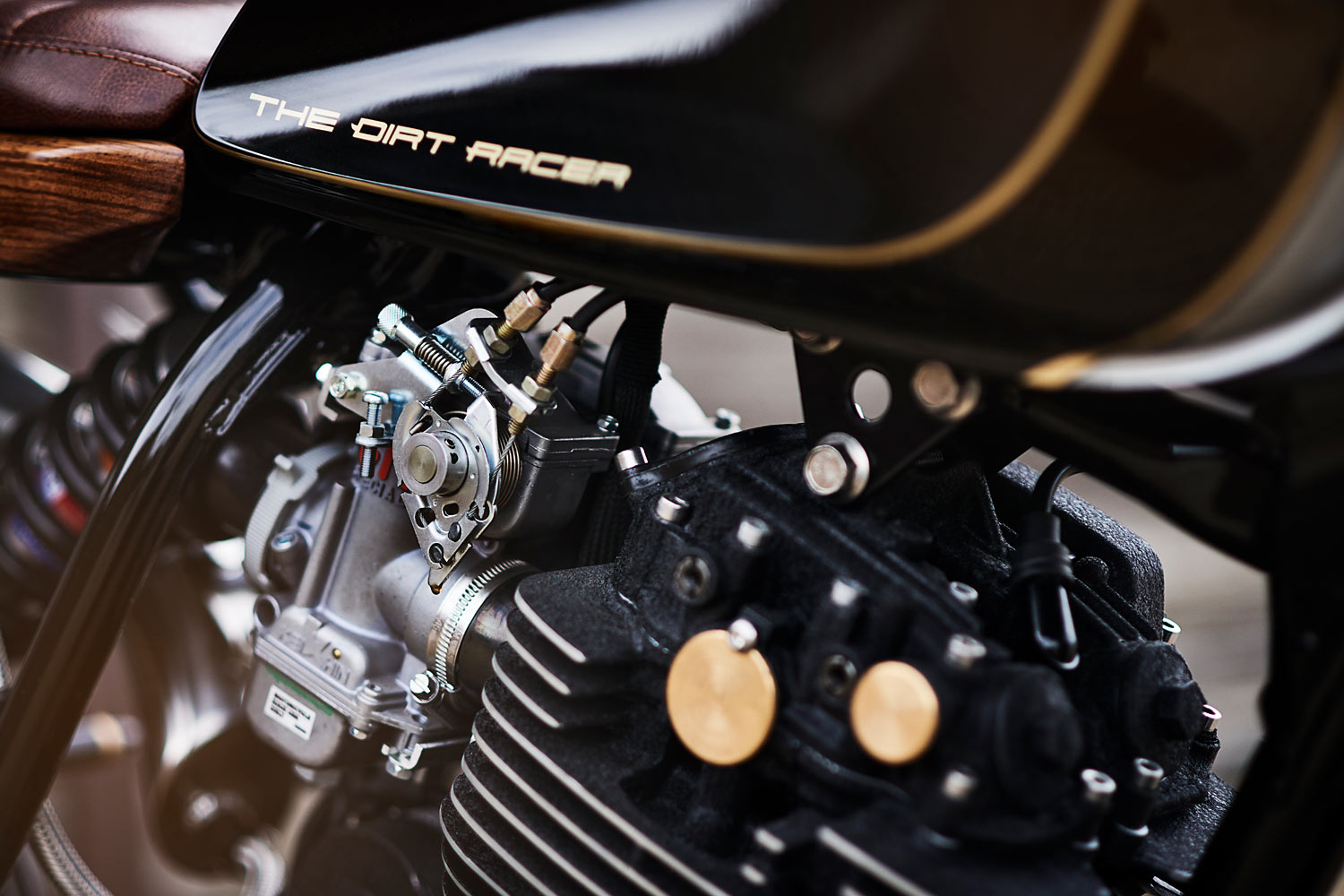 English countryside，Motorcycle，Dirty Racer，Culture，