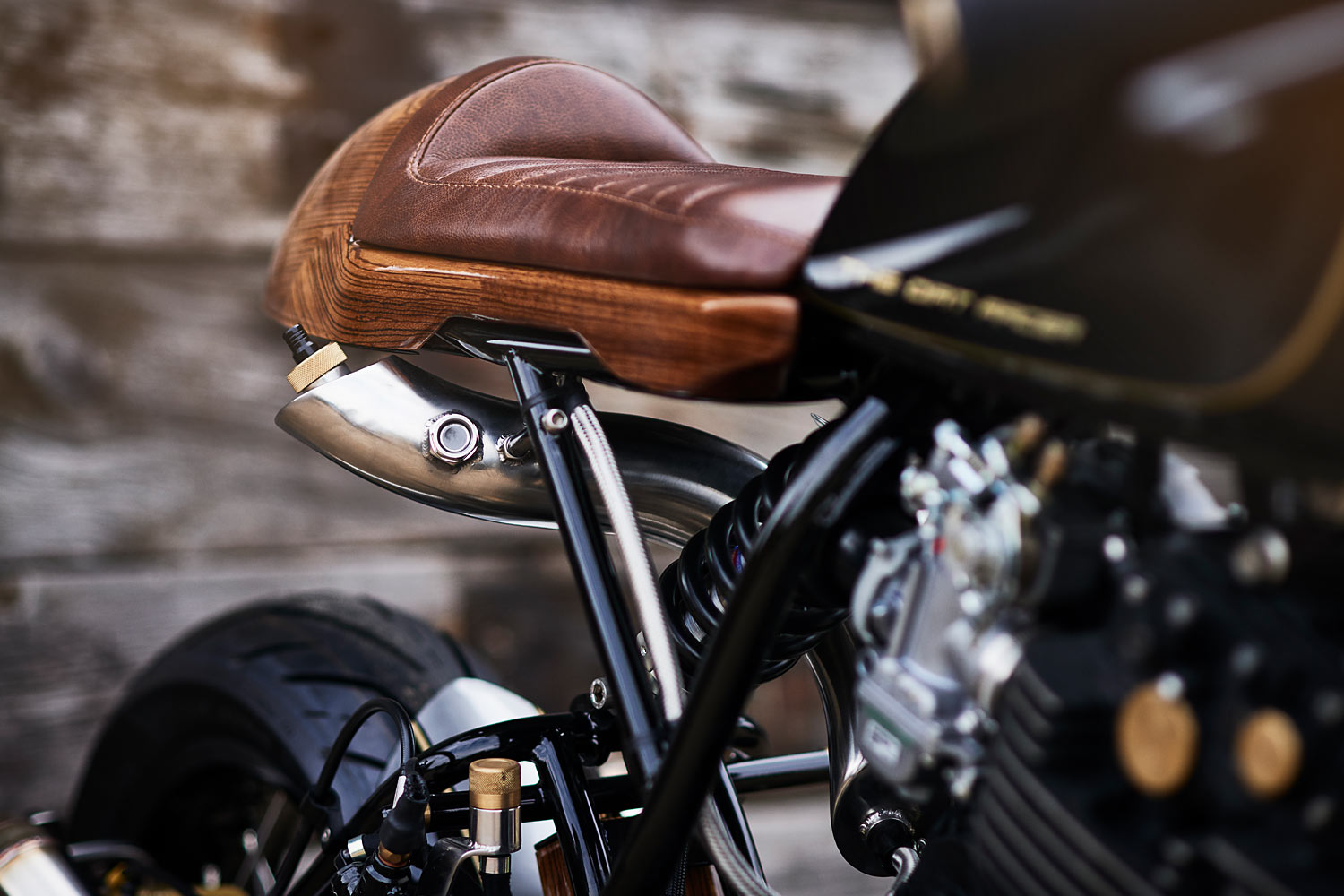 English countryside，Motorcycle，Dirty Racer，Culture，