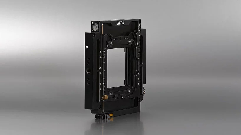 Switzerland，12 PLUS，Symmetry technique，Camera design，