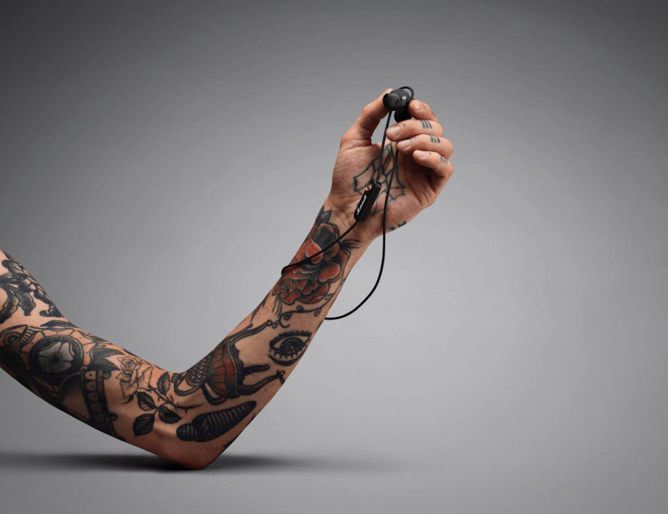 headset，Wireless Bluetooth，convenient，comfortable，sound insulation，