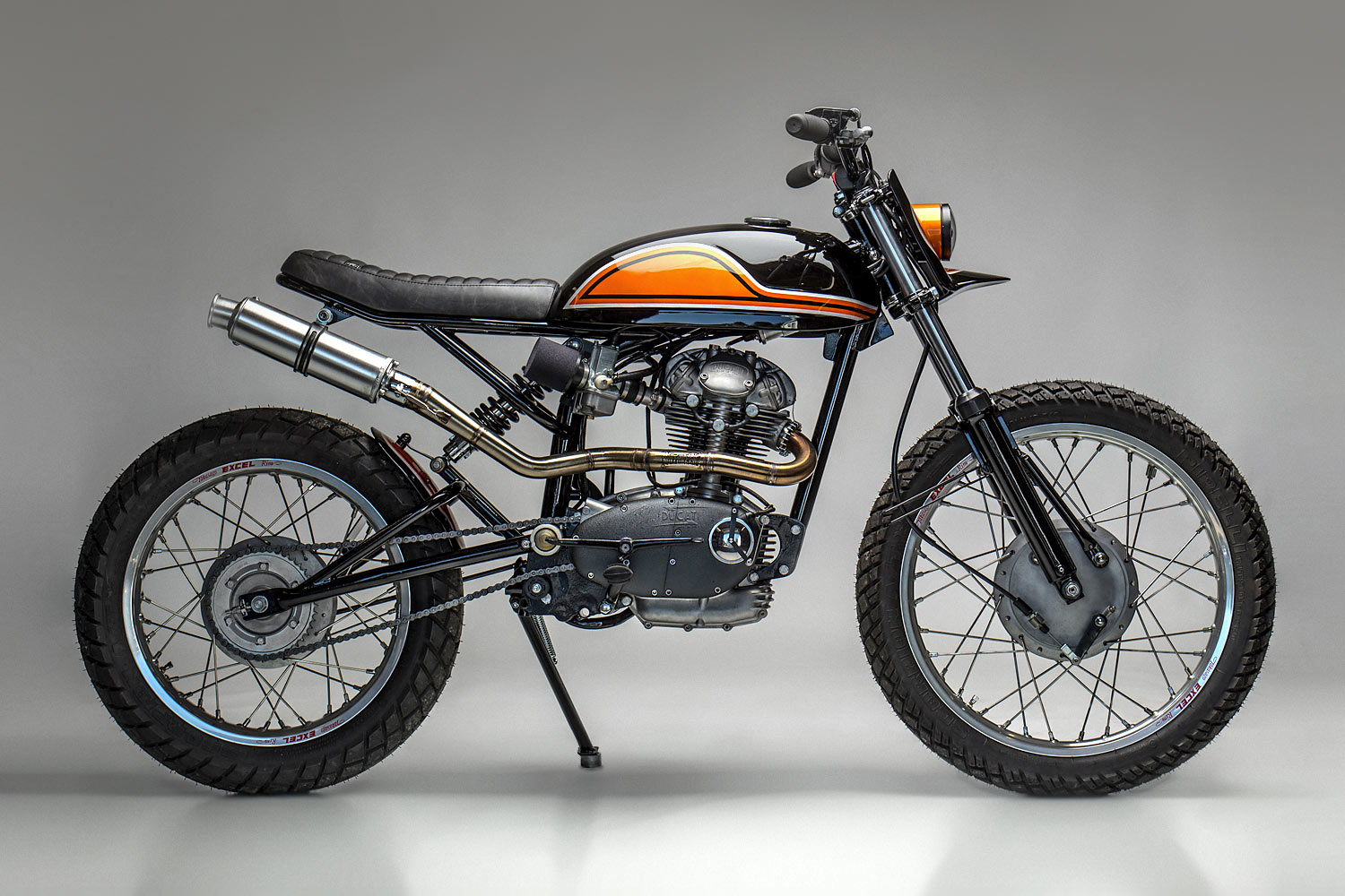 motorcycle，Minimalist，locomotive，Minimalism，