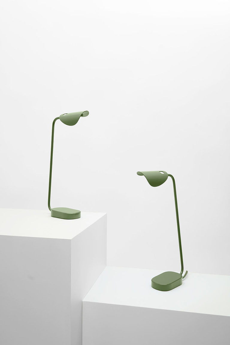 Desk lamp，aluminium，gout，