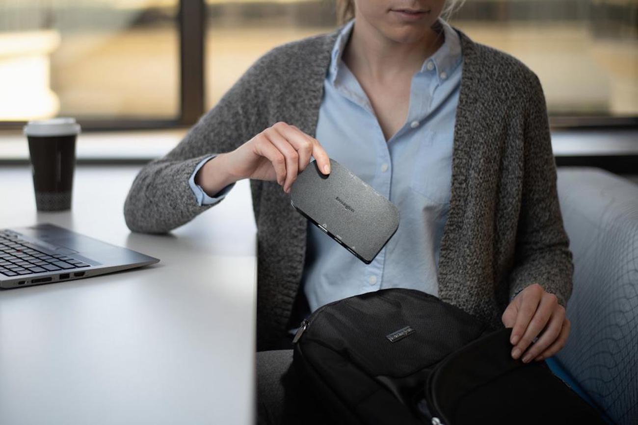 black，intelligence，Mobile docking station，