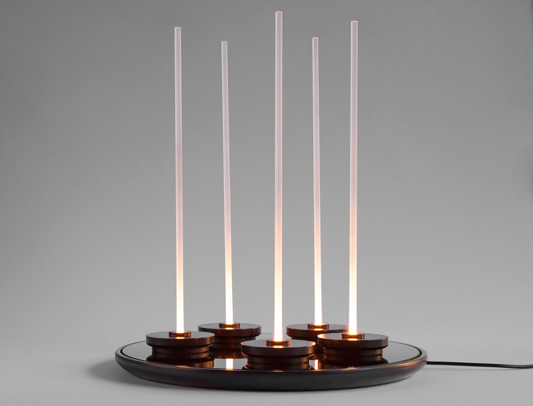 black，intelligence，Candle stick，