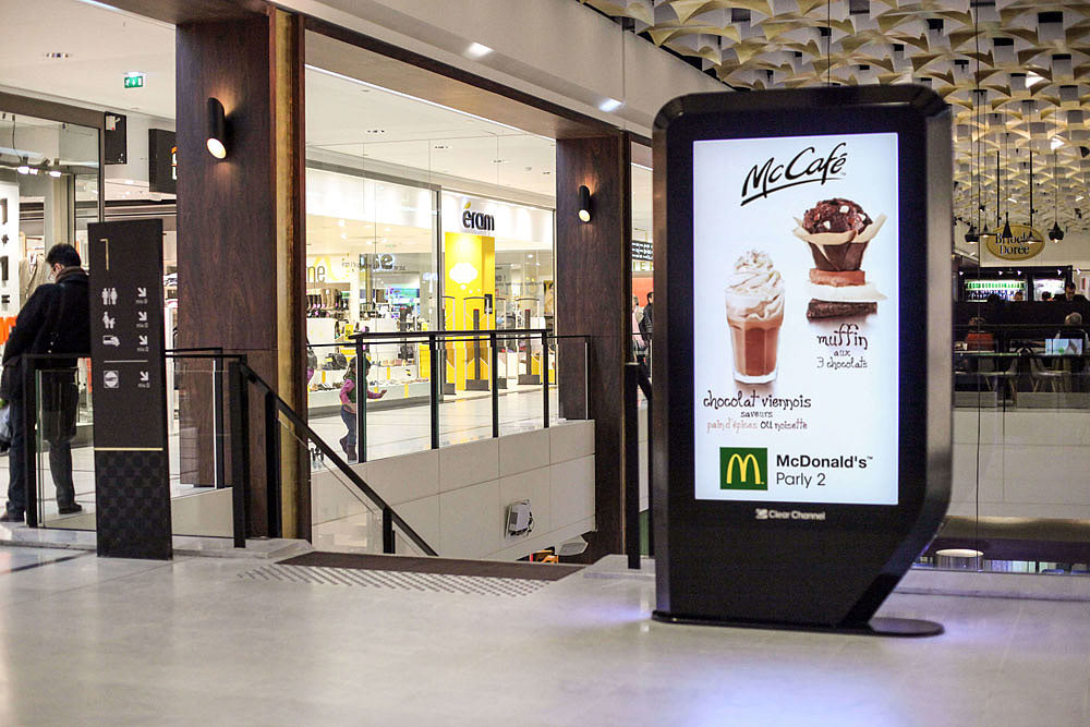 Billboard，Digital advertising furniture，Digital billboard，Advertising furniture，advertisement，