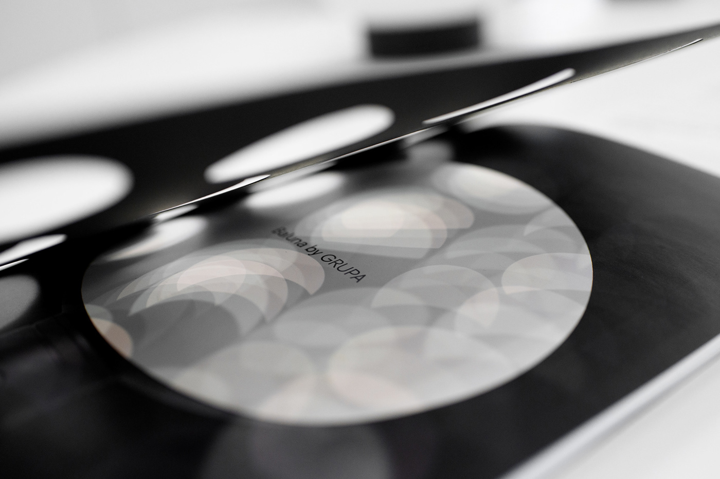 Yin Qing Yuan Duan，Advanced grey，Night light design，iceberg，Bionics Design ，Minimalist lamps，Moon lamp，Table lamp design，Lamp design，