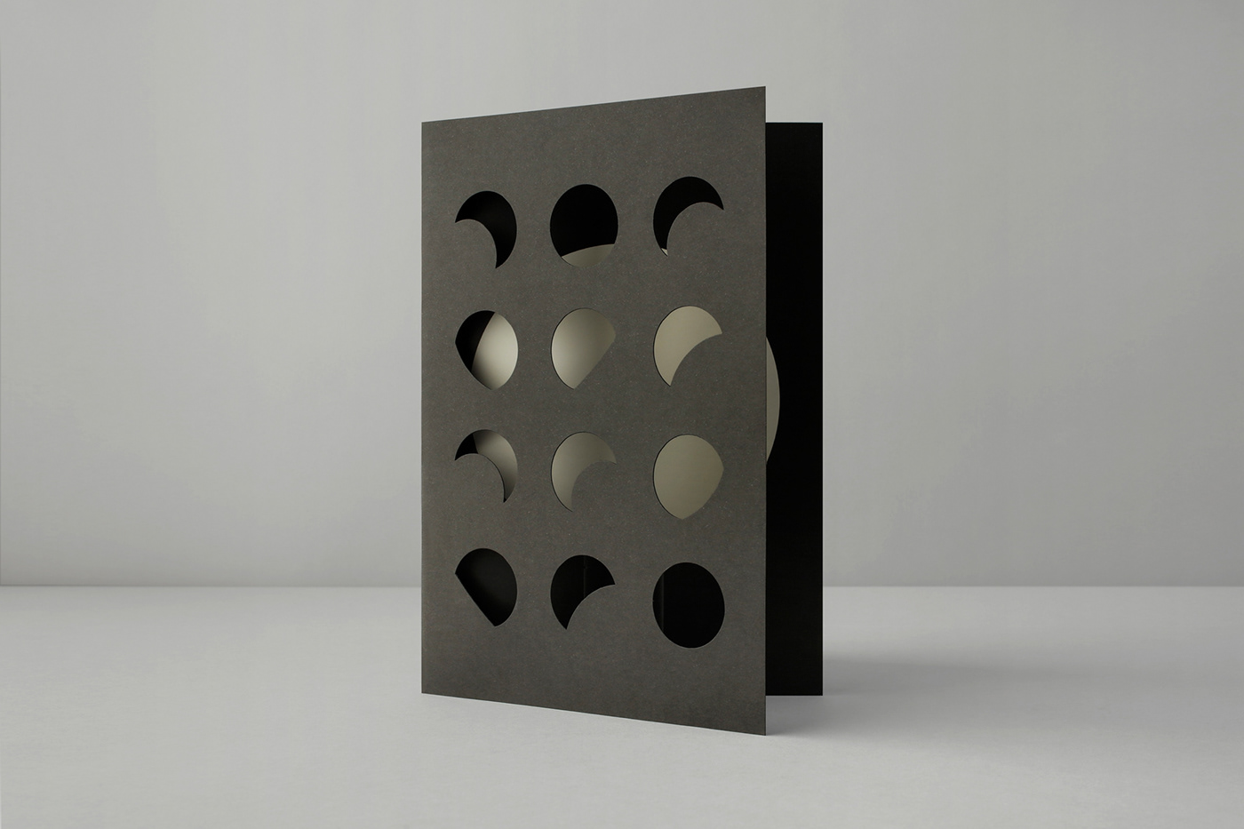 Yin Qing Yuan Duan，Advanced grey，Night light design，iceberg，Bionics Design ，Minimalist lamps，Moon lamp，Table lamp design，Lamp design，