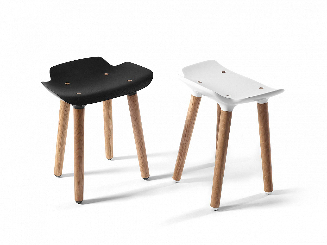 stool，polypropylene，Wooden leg，industrial design，product design，