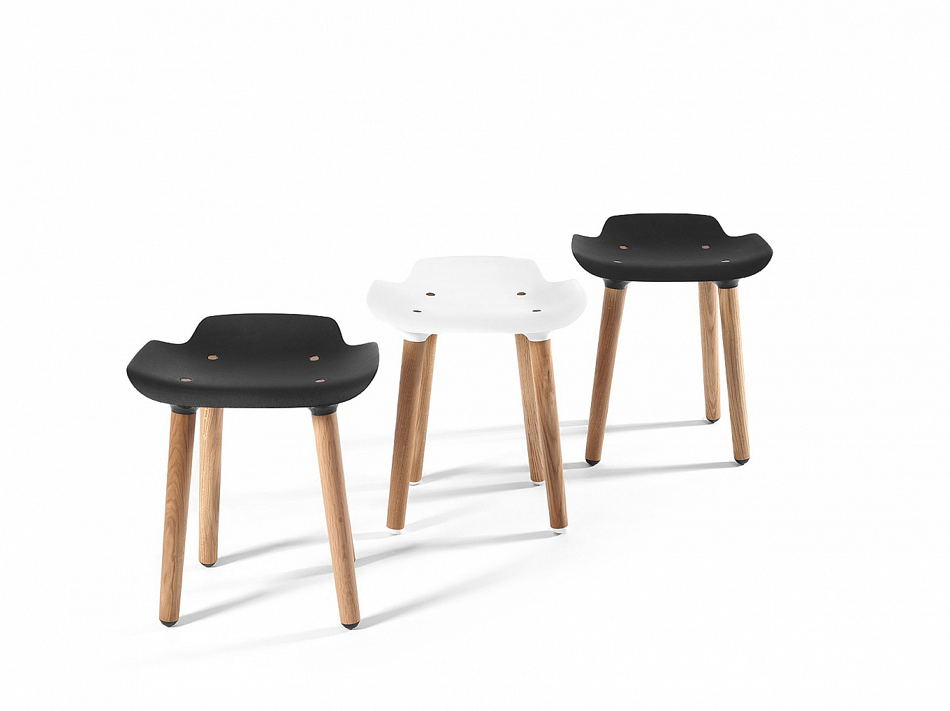 stool，polypropylene，Wooden leg，industrial design，product design，