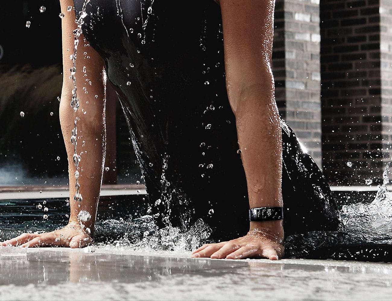 intelligence，Bracelet，motion，waterproof，Samsung，Gear Fit2 Pro，ios，android，
