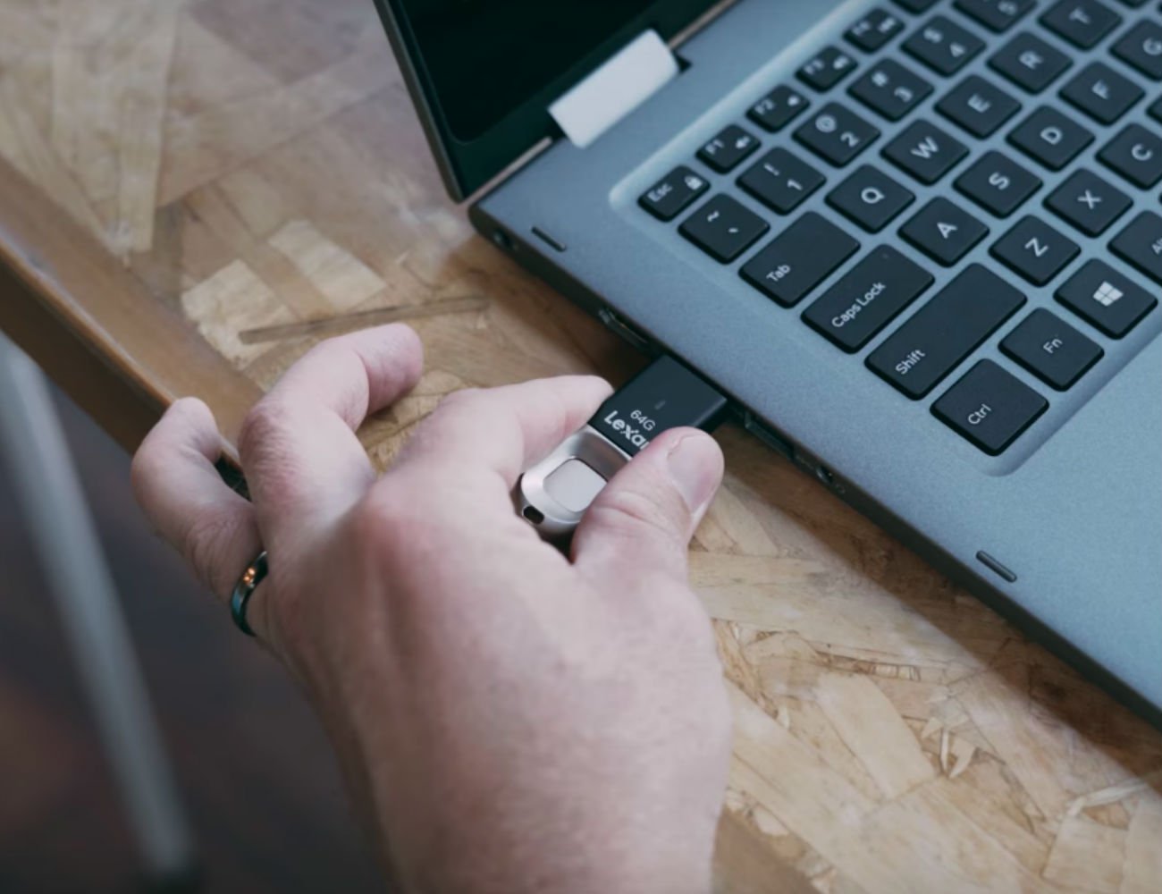 Digital，USB drive，JumpDrive F35，Read，