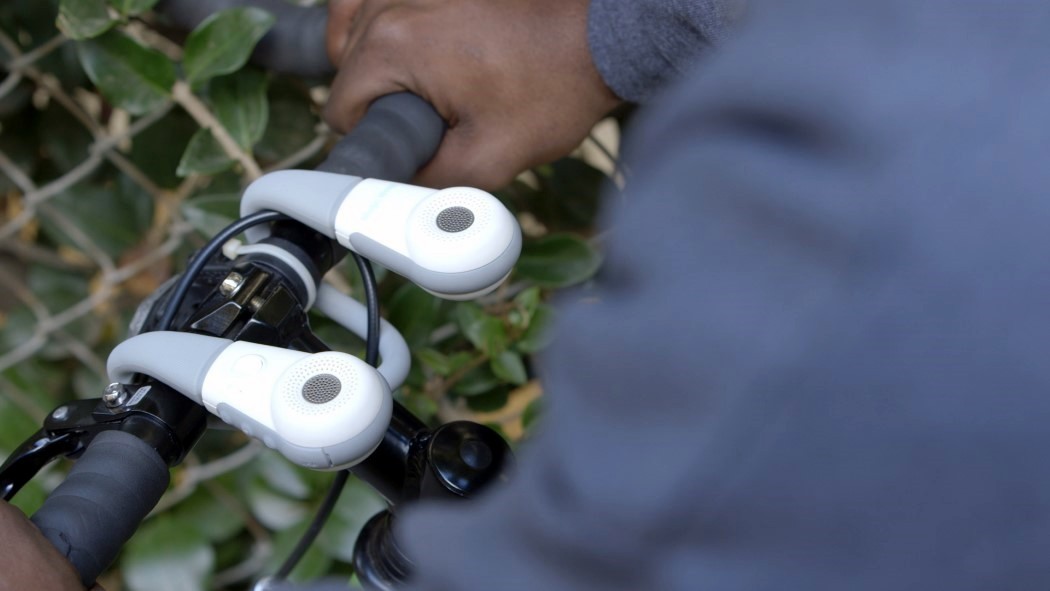 Bluetooth audio，speaker，Listen to the music，horn，headset，