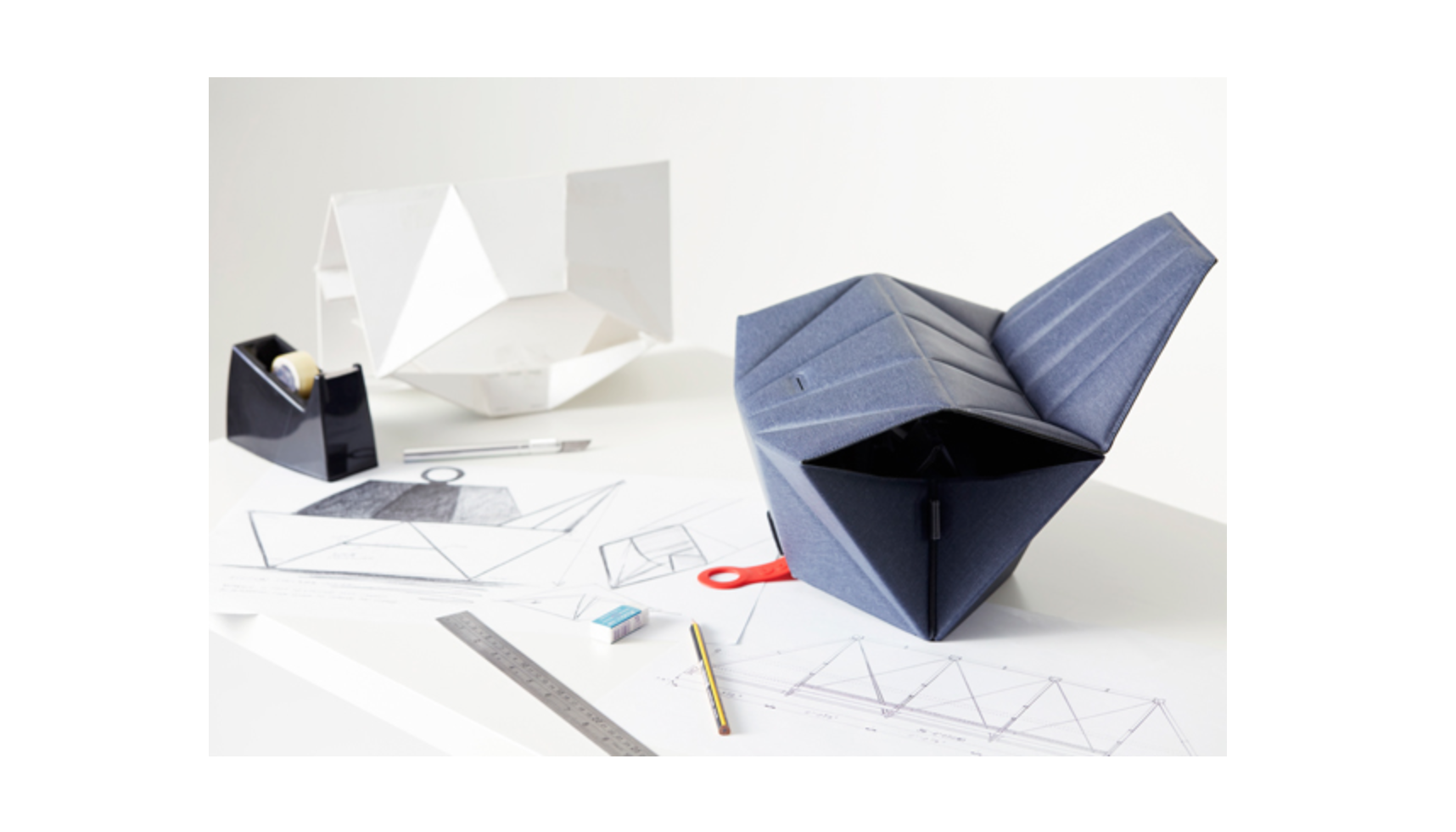 simple and easy，manual，fold，move，Baby chair，