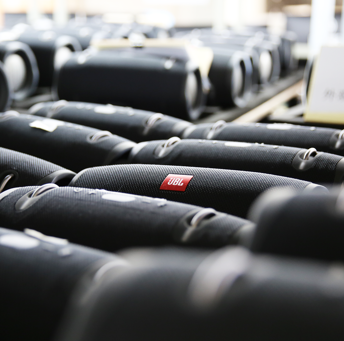 U.S.A，speaker，horn，JBL XTREME 2，waterproof，Mr Dario DISTEFANO，