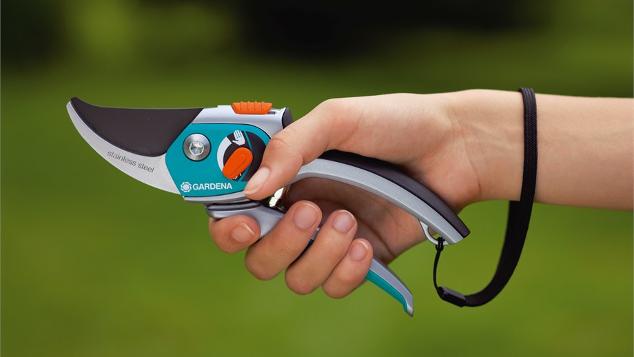 2016 red dot award，Gardena，scissors，gardens，prune，