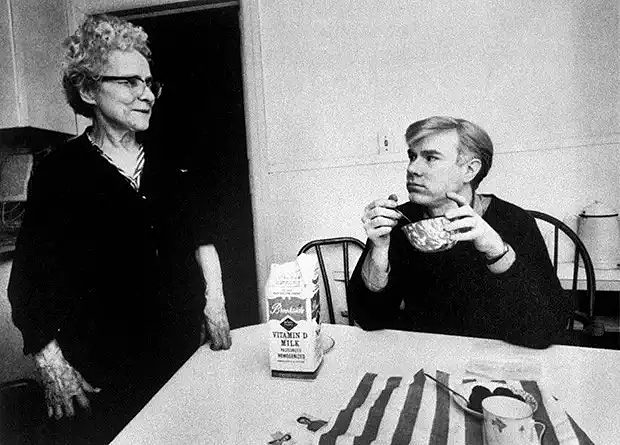 Andy Warhol ，Art circles in the 20th century，Basic Institute of Technology，Campbell's Soup Cans ，Niagara Falls，