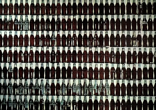 Andy Warhol ，Art circles in the 20th century，Basic Institute of Technology，Campbell's Soup Cans ，Niagara Falls，