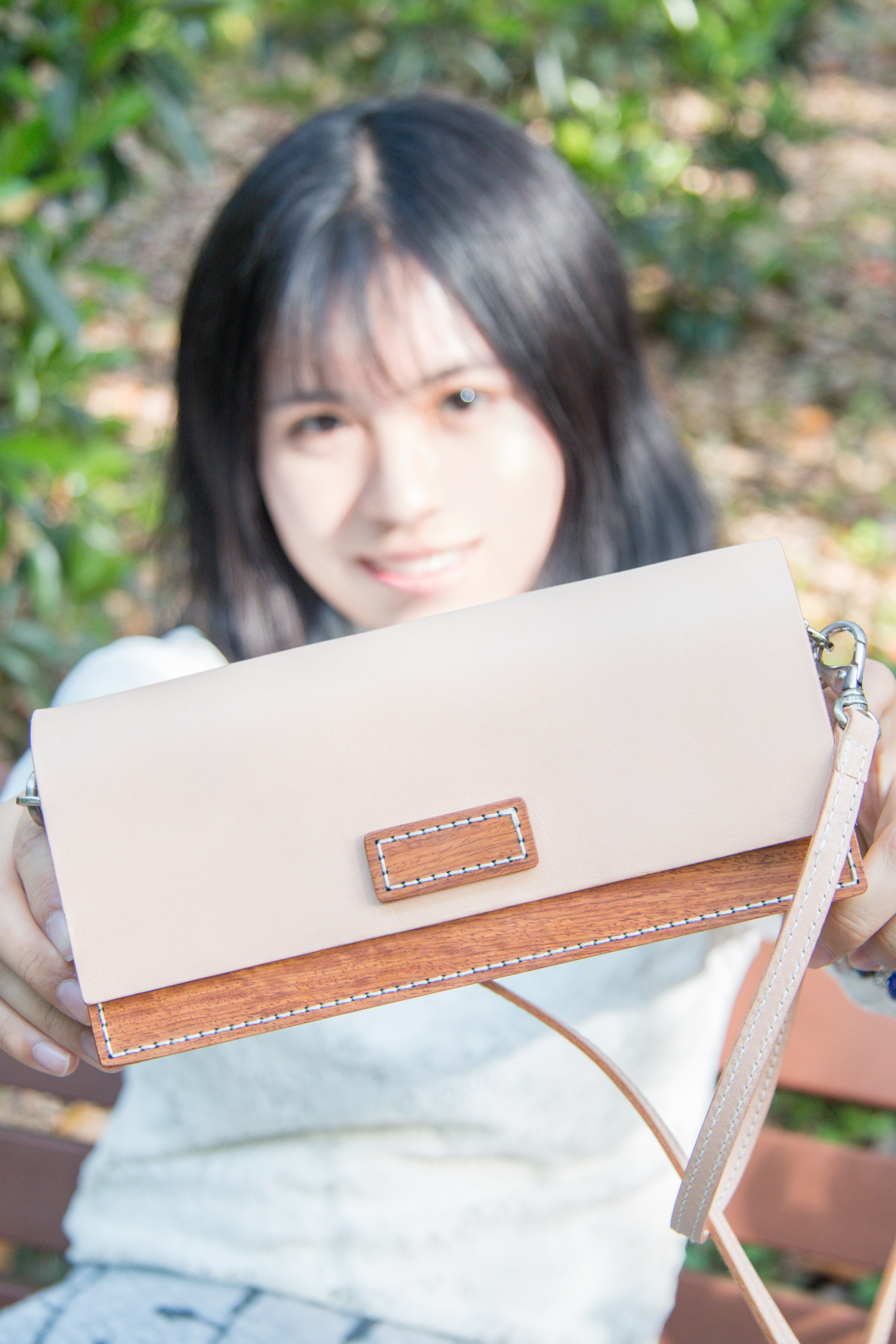 Mahogany，a leather bag，manual，Craftsman，Cultural creation，original，National style，New Chinese style，