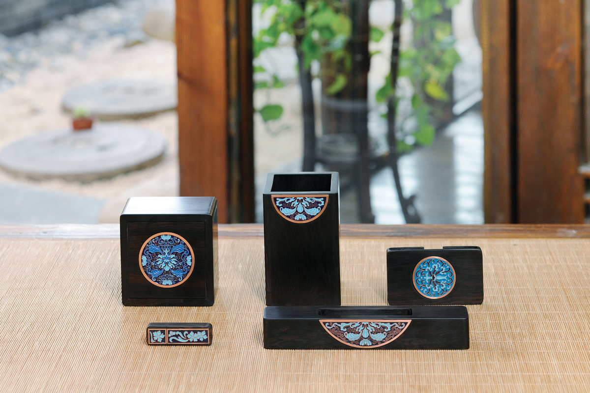 to work in an office，Enamel，Mahogany，Craftsman，original，Cultural creation，National style，New Chinese style，