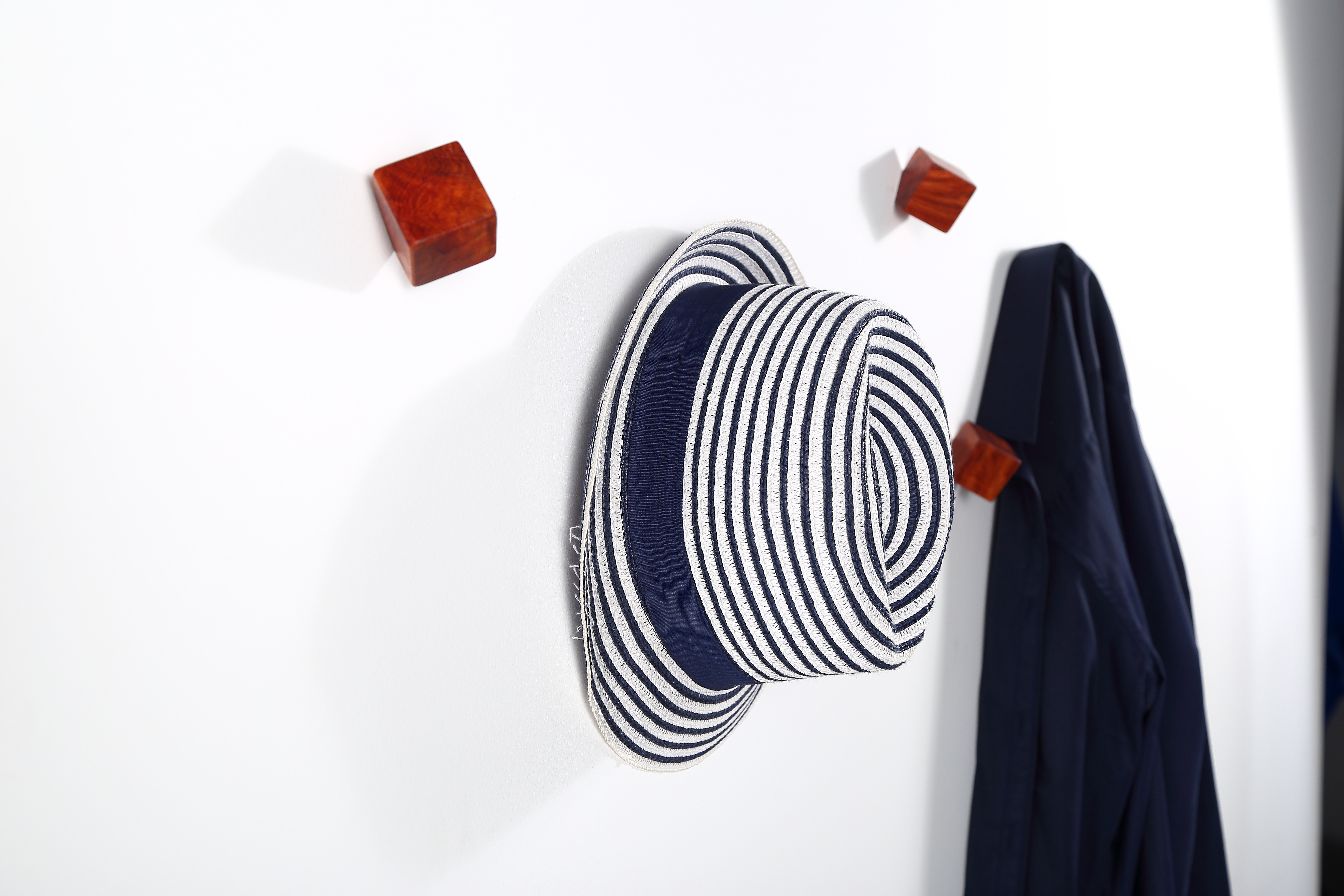 Minimalist，a hook，Mahogany，Craftsman，Cultural creation，