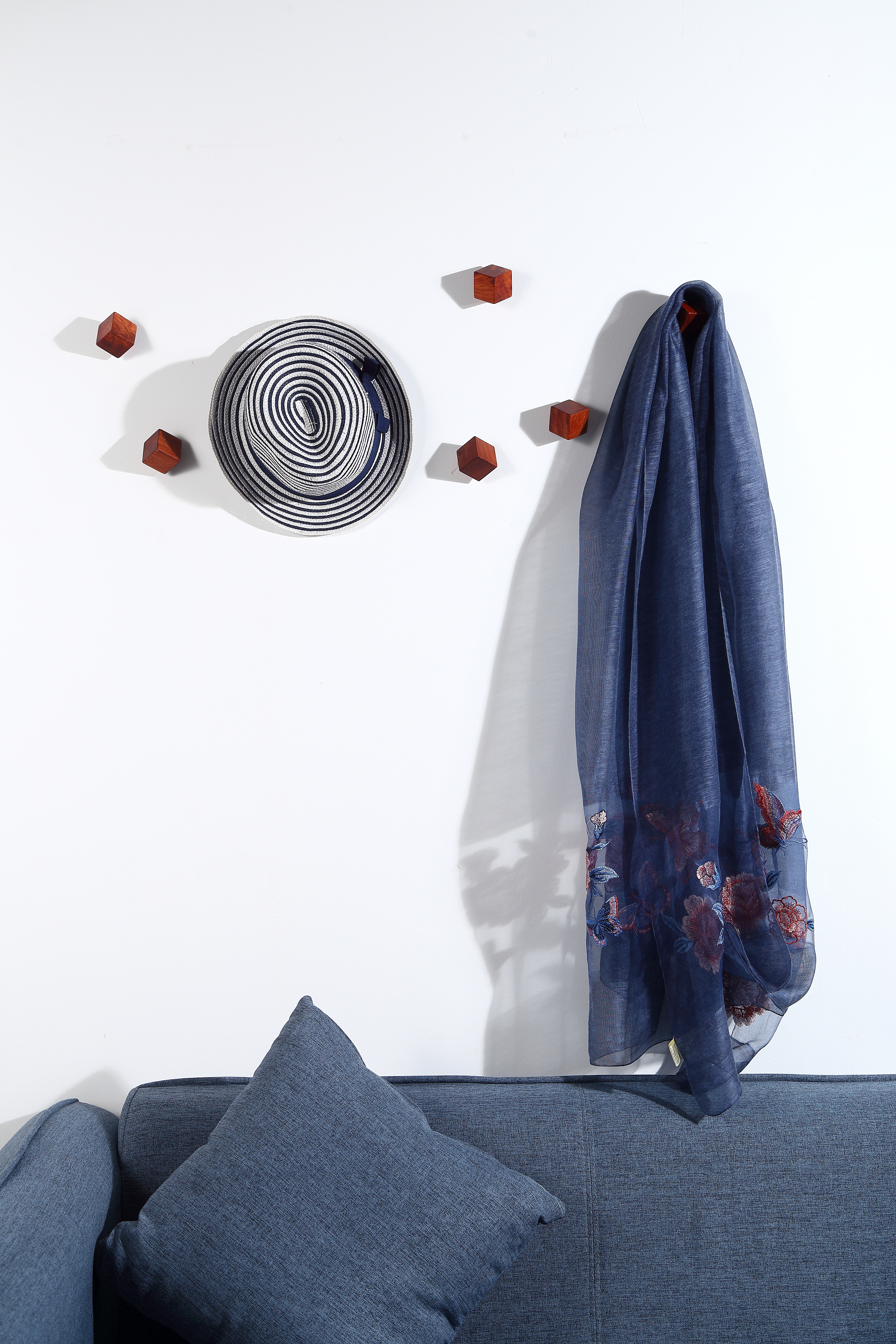 Minimalist，a hook，Mahogany，Craftsman，Cultural creation，