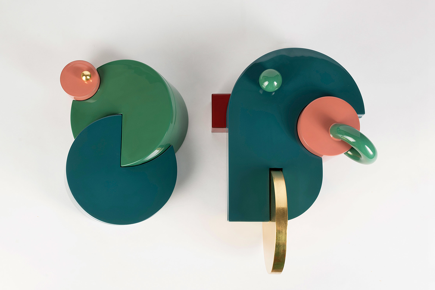 paint，container，decorate，Installation art，Box，