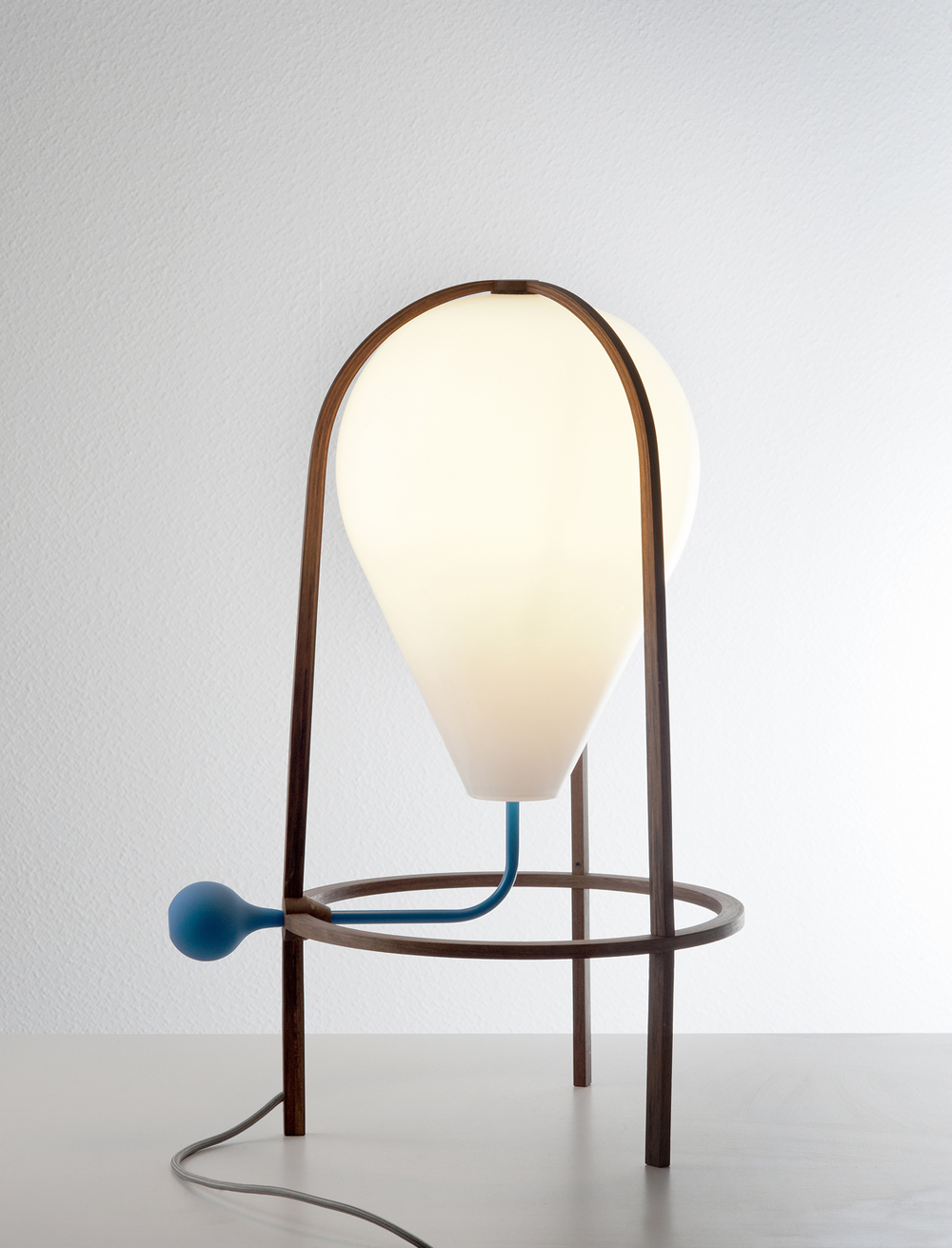 furniture，originality，Desk lamp，industrial design，lamps and lanterns，