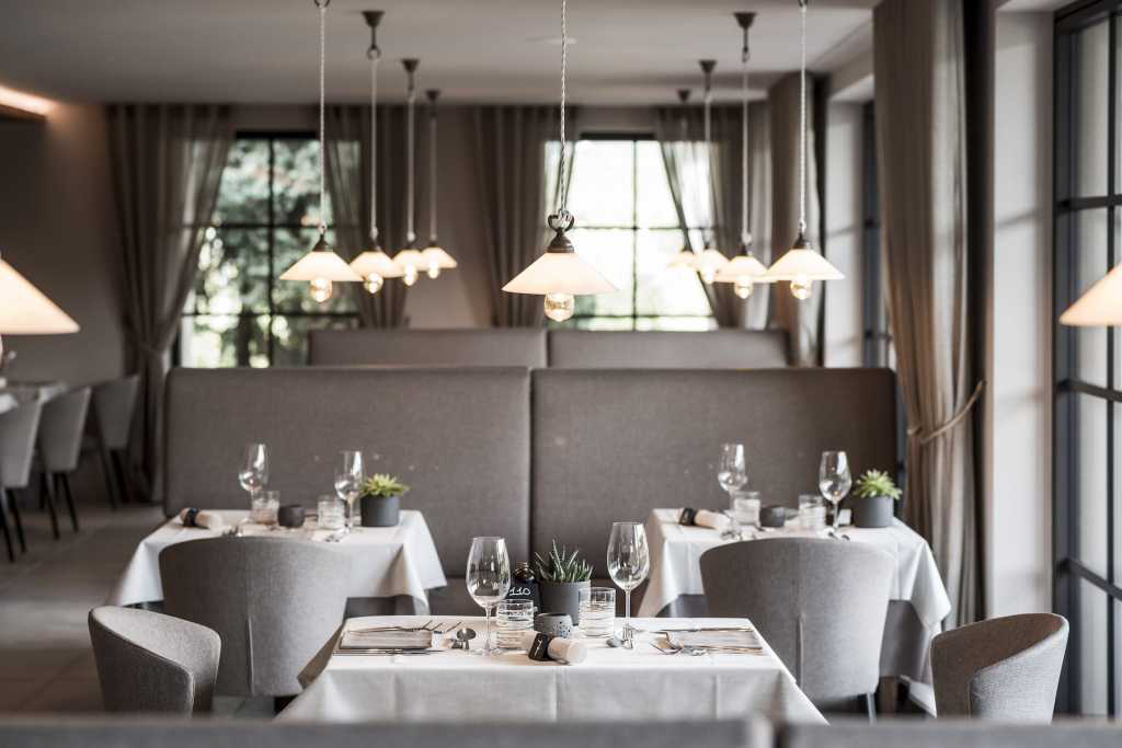 garden，land of idyllic beauty，Hotel Design，entertainment，Health recuperation，natural，Benzhen，real，mountain range，hotel，heaven，Recuperate，modern stylish，atmosphere，