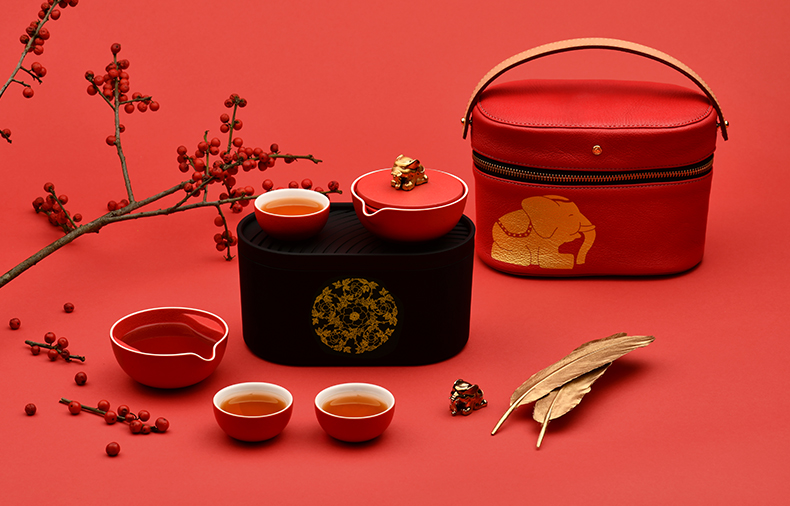 GROTTO，Gele，tea，Gift box，National treasure，Cultural Relic，German red dot，ceramics，still life，Chinese Red，new year，as，tea set，prodigy ，the Imperial Palace，Poxi，