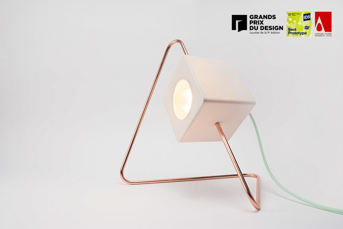 atmosphere，Decorative，Fine porcelain，copper，Twist lighting，