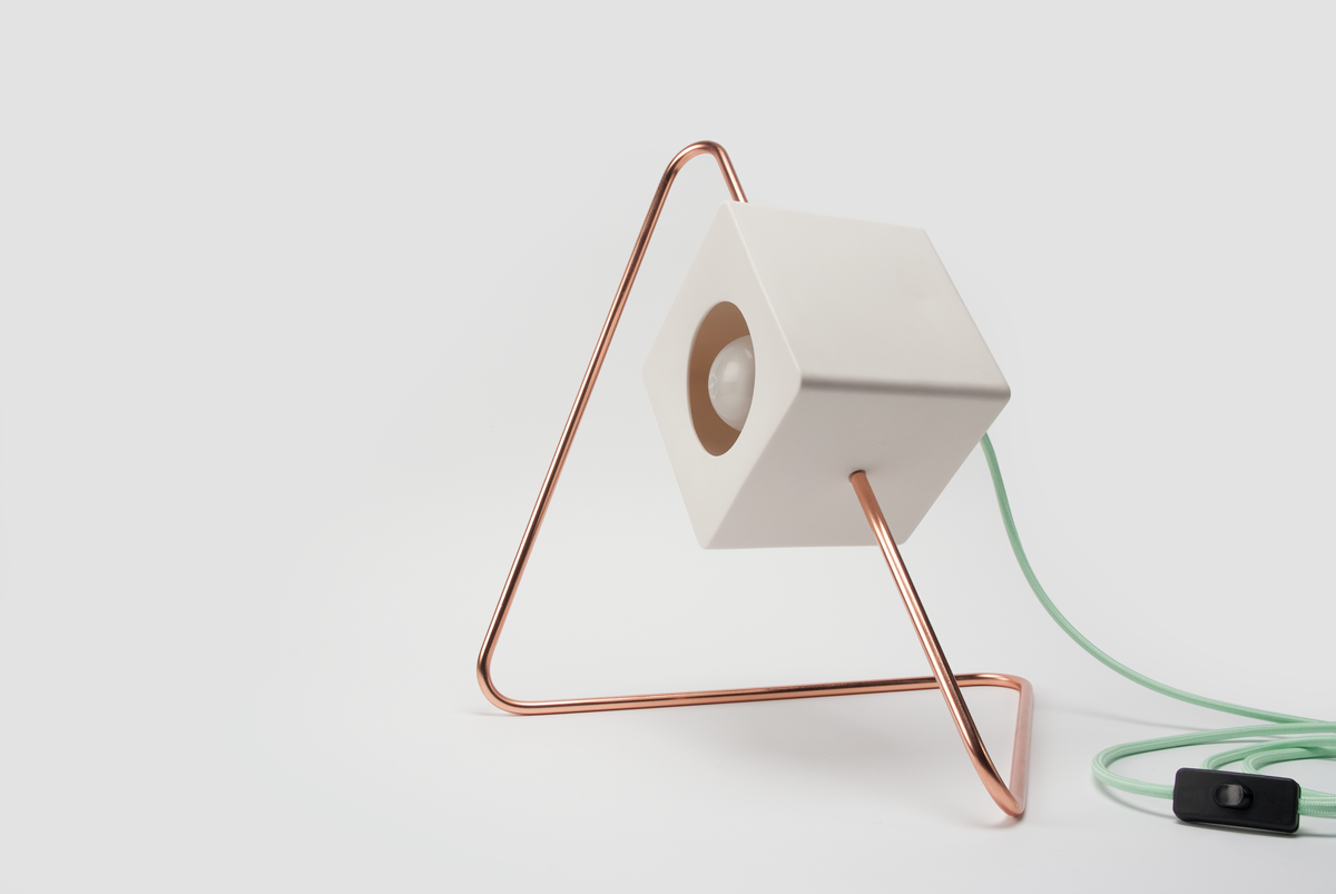 atmosphere，Decorative，Fine porcelain，copper，Twist lighting，