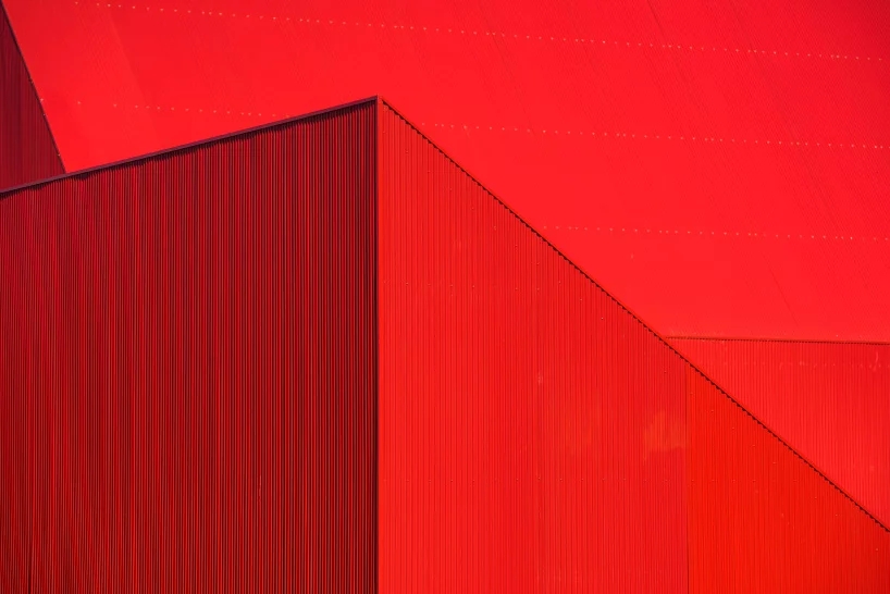 building design，Bright red，Portugal，