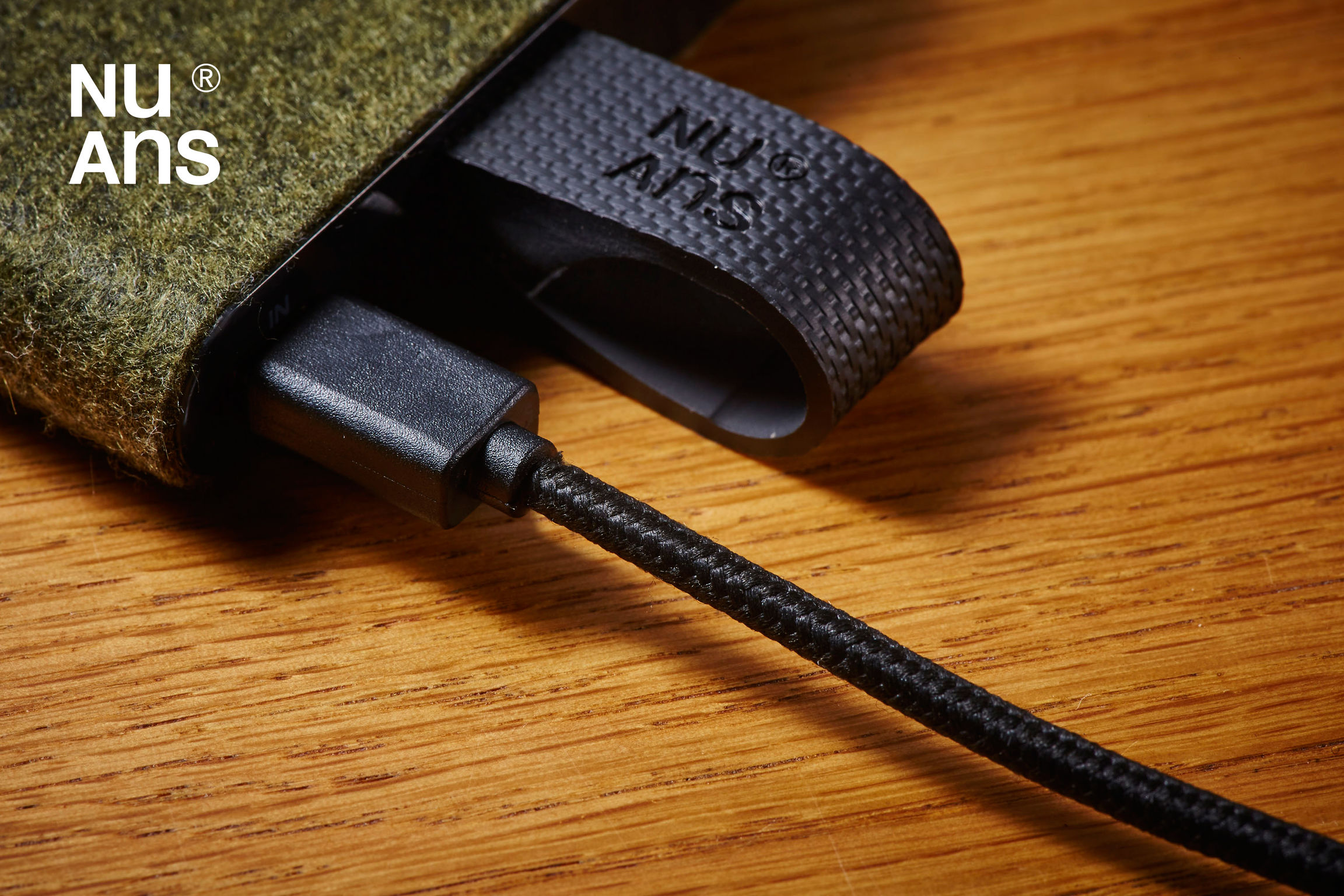 tagplate，2016 red dot award，portable battery，quality，cozy，