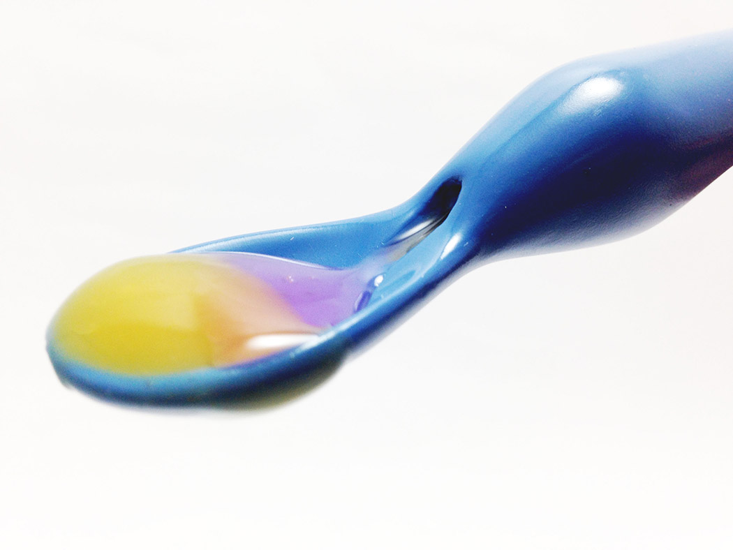 Spoon design，Commodity redesign，man-machine，Conform to man-machine，Spoon，tableware，Western tableware，Chinese tableware，Daily Necessities，stainless steel，a soup spoon，Interactive innovation，